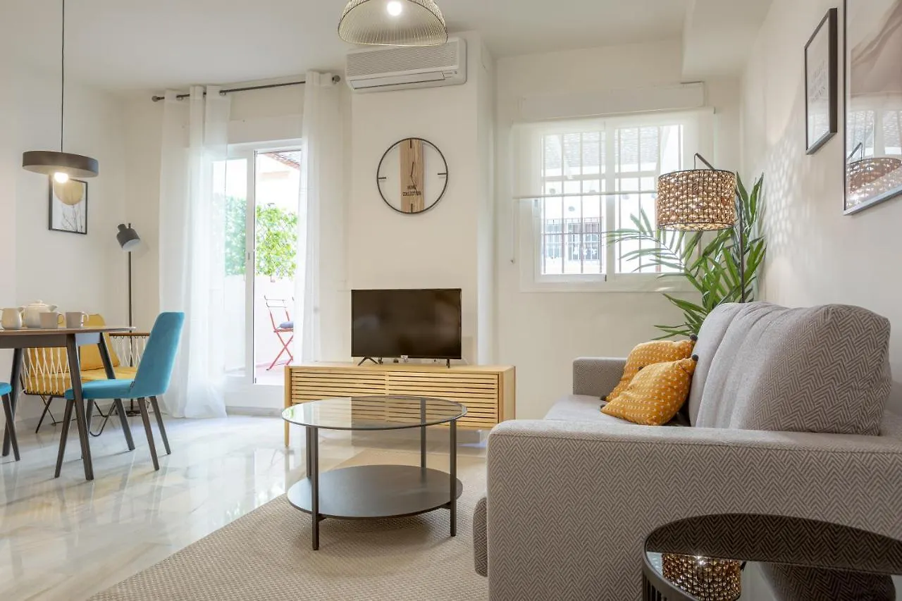 Teatro Suites Malaga Playa Apartment